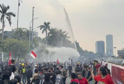 Situasi Damai, Demo May Day di Gedung DPR Mendadak Jadi Ricuh