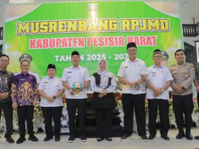 Bupati-Wakil Bupati Pesibar Hadiri Musrenbang RPJMD Pesibar Tahun 2025-2029