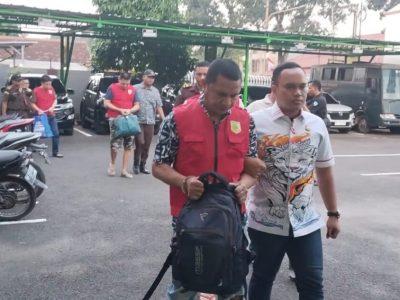 Kejaksaan Negeri Metro Terima 4 Tersangka dan Barang Bukti Admin Judol