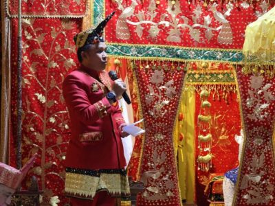 Bupati Parosil: Adat dan Budaya Jadi Pendorong Kemajuan Daerah