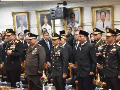Kasrem 043/Gatam Hadiri Pelantikan dan Pengambilan Sumpah Jabatan Sekda Provinsi Lampung