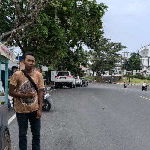 Wali Murid Hingga Pedagang Berharap Demo di DPRD Lampung Berjalan Damai