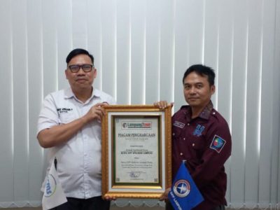 Ketua DPP APKLINDO Lampung Terima Penghargaan Spesial HUT ke-11 Lampung7.com Sebagai “Sahabat Media”