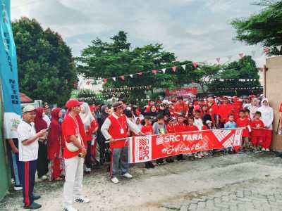 Warga RW 9 Kelurahan Yosorejo Tumpah Ruah Ke Taman Edukasi, Ramaikan HUT RI ke 80