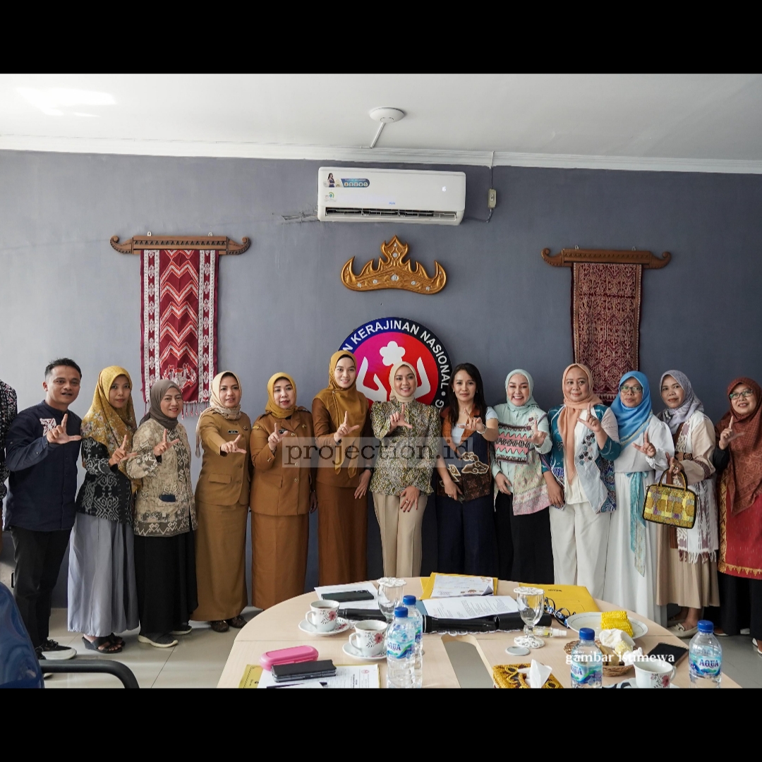 DEKRANASDA DAN IKM TAPIS DORONG 1 WARISAN BUDAYA LAMPUNG