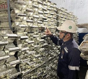 Harga Minyak, CPO, dan Nikel Turun; Timah Menguat di Akhir Pekan