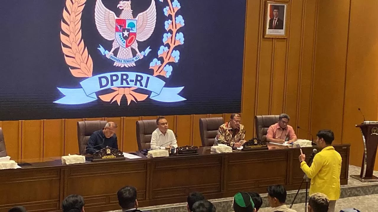 BEM SI KERAKYATAN DESAK PRABOWO BENTUK TIM INVESTIGASI KEKERASAN AKSI DEMONSTRASI