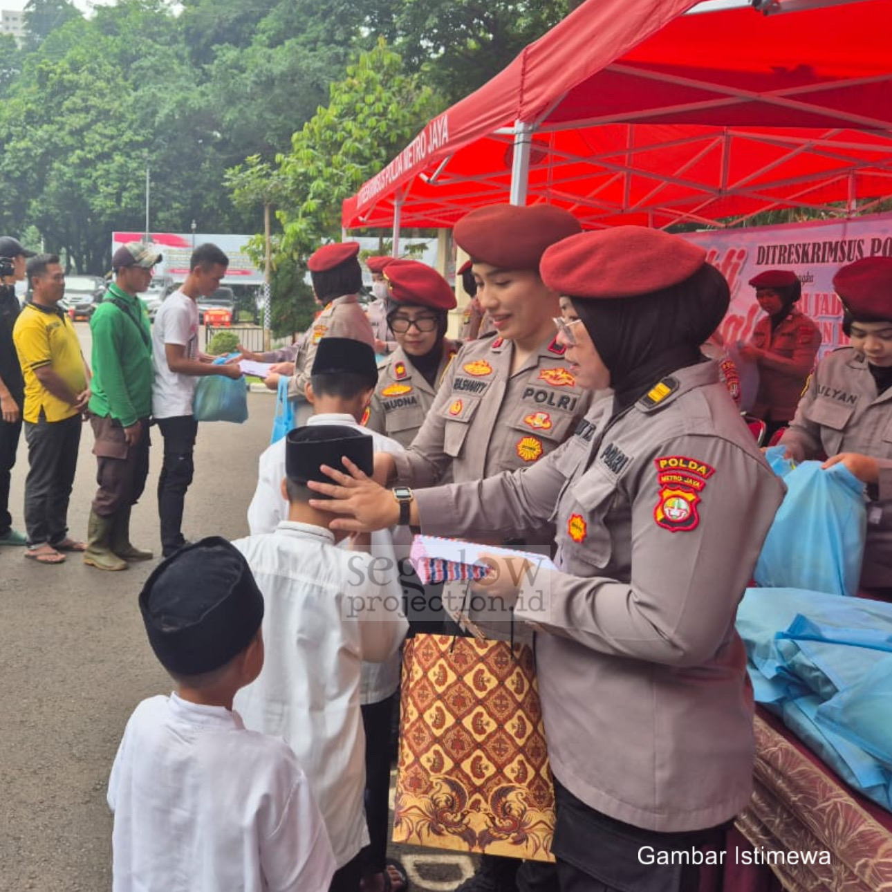 DITRESKRIMSUS POLDA METRO JAYA GELAR BAKTI SOSIAL HUT KE-77 POLWAN
