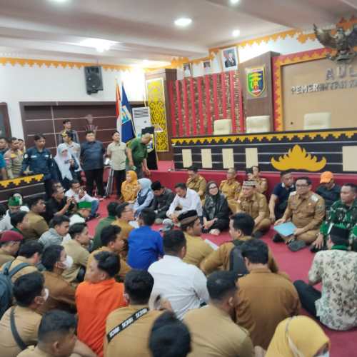 Setelah di Demo, Akhirnya Walikota Metro Tidak Jadi Rumahkan THL