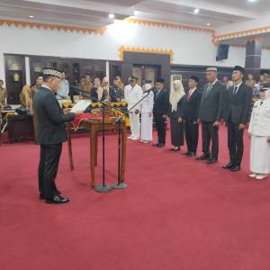 Walikota Lantik 10 Pejabat Baru Di Pemerintahan Metro