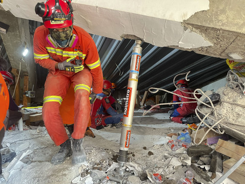 Hari Kelima Pencarian, Tim SAR Temukan 3 Korban Lagi di Reruntuhan Ponpes Al-Khoziny Sidoarjo