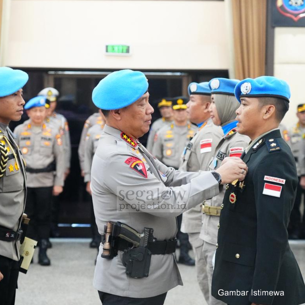 WAKAPOLRI PIMPIN UPACARA PURNA TUGAS KONTINGEN GARUDA BHAYANGKARA, TEGASKAN KOMITMEN INDONESIA UNTUK PERDAMAIAN DUNIA