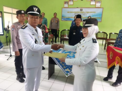 Sertijab Lurah Yosodadi Dari Fitri Winarni Kepada Darojat Miko