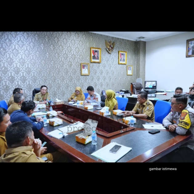 Pemprov Lampung Pastikan Keamanan dan Kebersihan Masjid Raya Al-Bakrie     Sekdaprov Marindo Kurniawan: Pemprov Hadir dalam Tata Kelola Masjid Raya Al-Bakrie