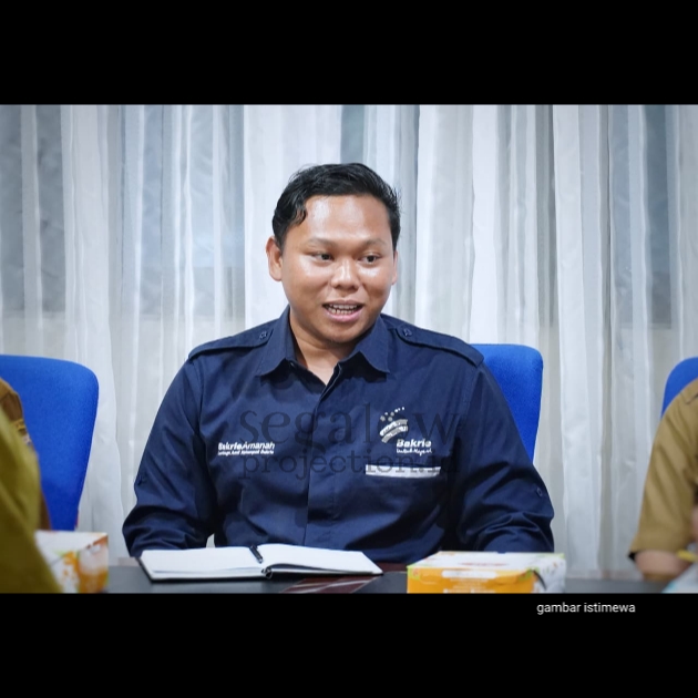 Masjid Raya Al-Bakrie Jadi Ikon Kebersamaan Umat: Pemprov dan Pemkot Lampung Perkuat Kolaborasi Pengelolaan     Sekdaprov Marindo Kurniawan: “Pemprov All Out Hadir dalam Tata Kelola Masjid Raya Al-Bakrie”