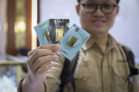 Harga Emas Antam dan Galeri24 Bergerak Fluktuatif Sepekan, Antam Naik Rp 73.000, Galeri24 Menguat Rp 47.000