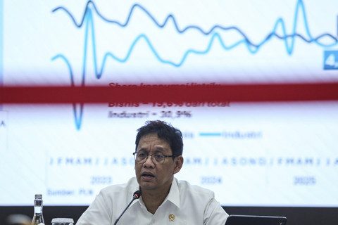 Menkeu Purbaya Siapkan Tarif Cukai Khusus untuk Produsen Rokok Ilegal, Target Berlaku Desember 2025