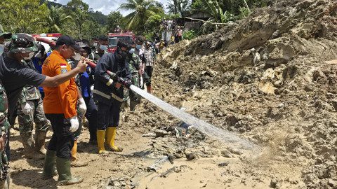 Basarnas Lanjutkan Pencarian Korban Banjir-Longsor Taput, 16 Jenazah Ditemukan, 10 Masih Hilang