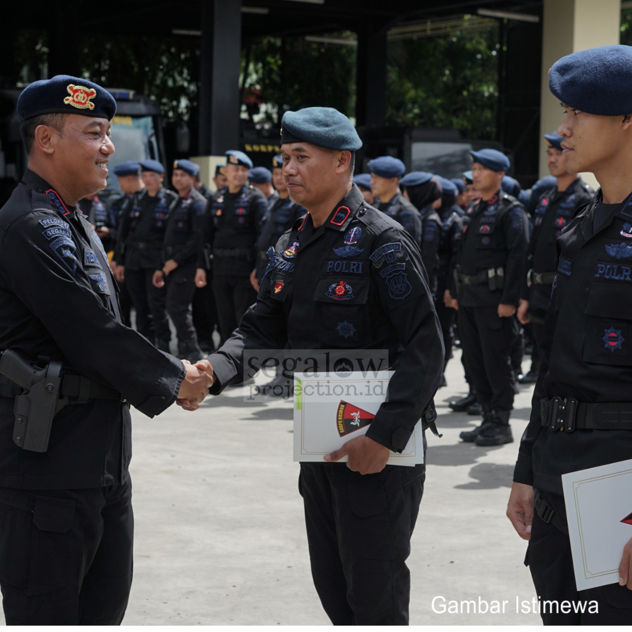 BRIMOB POLDA METRO JAYA APRESIASI ANGGOTA BERPRESTASI, DORONG SEMANGAT DEDIKASI DAN PROFESIONALISME