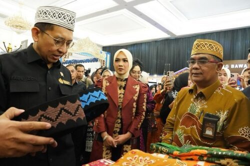 Gelaran Kriya Jemari 2025, Dekranasda Lampung Tegaskan Wastra Tapis sebagai Perpaduan Tradisi dan Inovasi