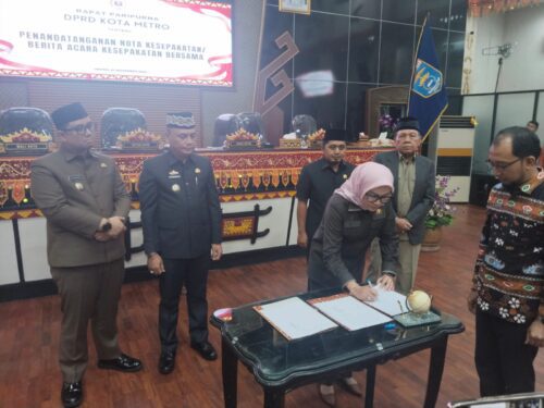 DPRD Kota Metro Gelar Paripurna Penandatanganan Nota Kesepakatan Bersama KUA-PPAS Tahun 2026