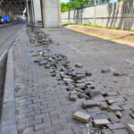 Pencurian Kabel PJU Rusak Trotoar Jalan Kramat Jaya, Penerangan Jalan Terganggu