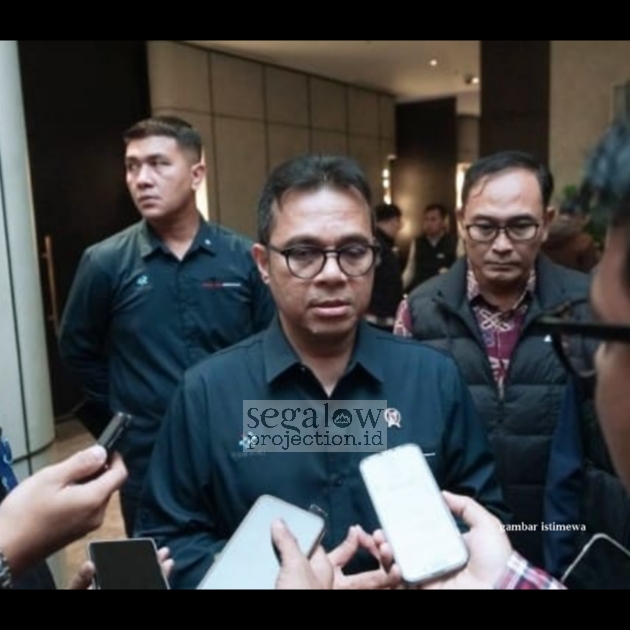 TELEKOMUNIKASI KEBUTUHAN DASAR SETARA LISTRIK DAN AIR