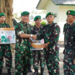 Sambut Idul Fitri 1447 H, Danrem 043/Gatam Brigjen TNI Haryantana Bagikan Bingkisan Lebaran untuk Prajurit dan PNS