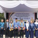 Bupati Parosil Lepas 213 Siswa SMPN 1 Way Tenong, Tekankan Pentingnya Karakter dan Akhlak